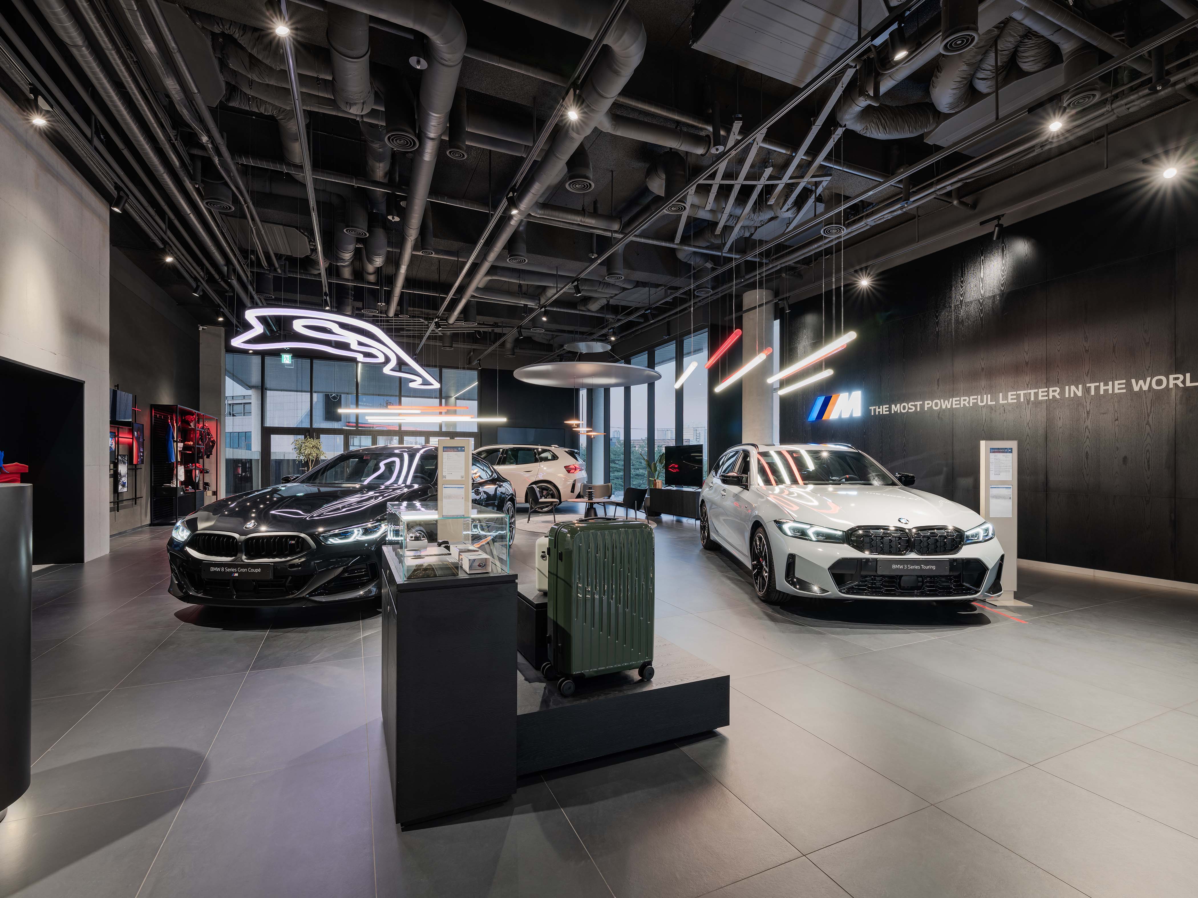 BMW 자유로 전시장 3층 M존